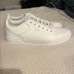 NEW Vans Women's Seldan Sneaker Retro Tennis Inspired, White/White, 10.5 Women